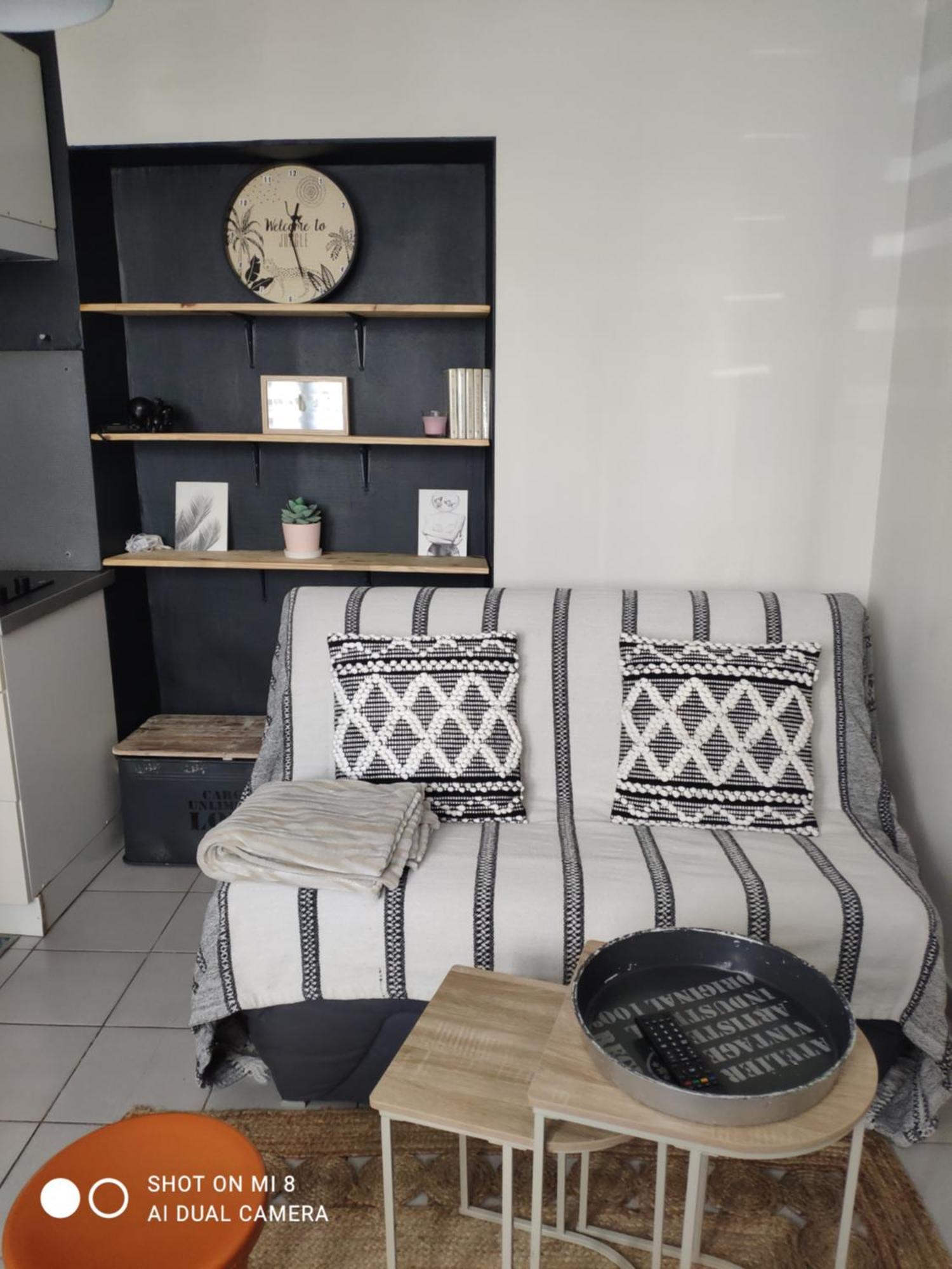 Break Apartment *